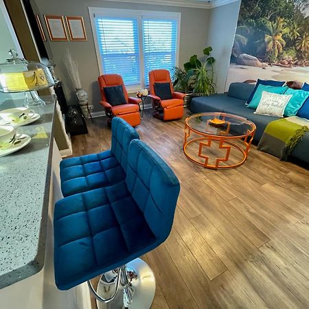 Schaumburg Paradise Oasis With A Secret Garden And Private Pool 외부 사진